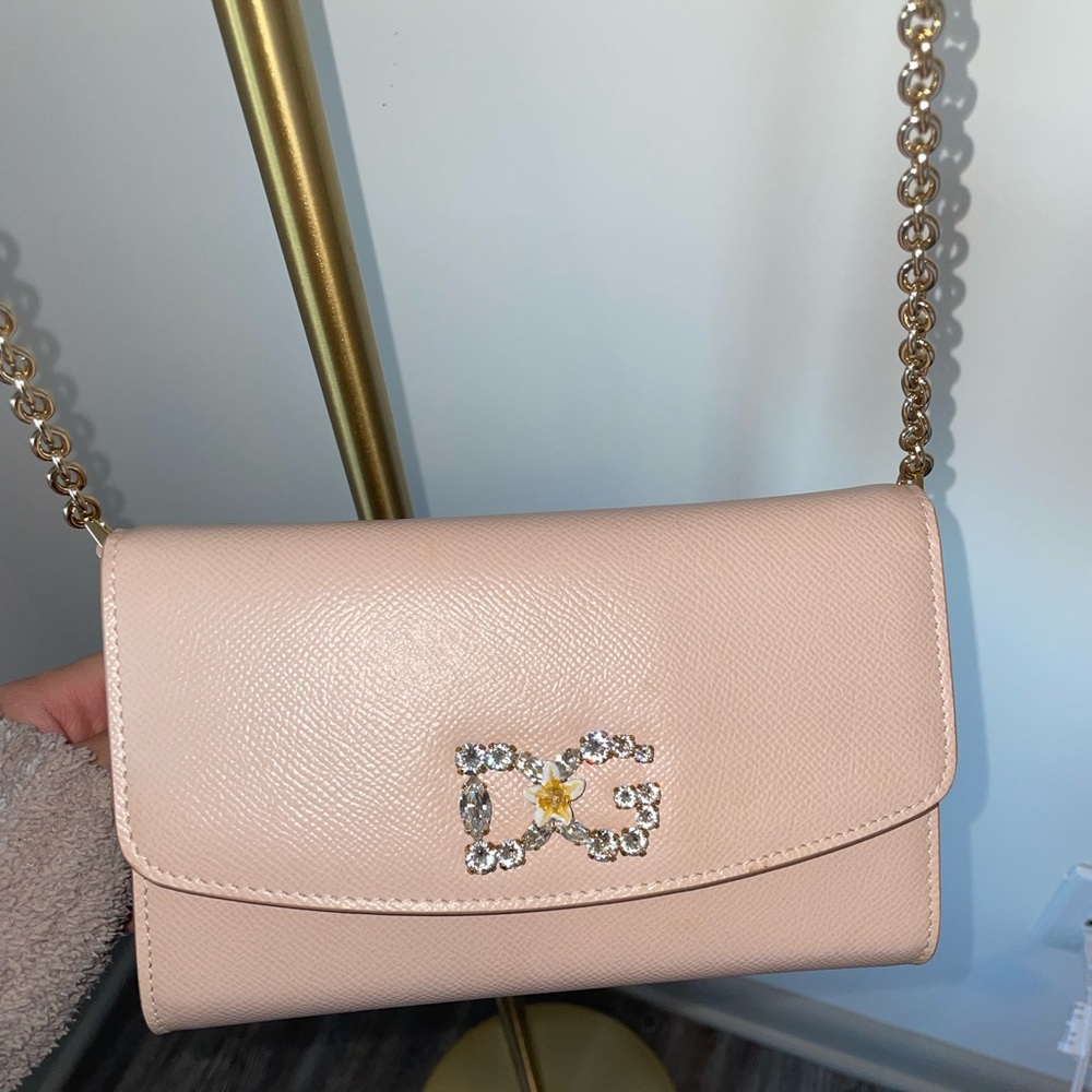 AUTHENTIC Dolce & Gabbana bag! 👛
